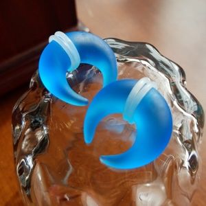 Glass gauge ear plug earrings